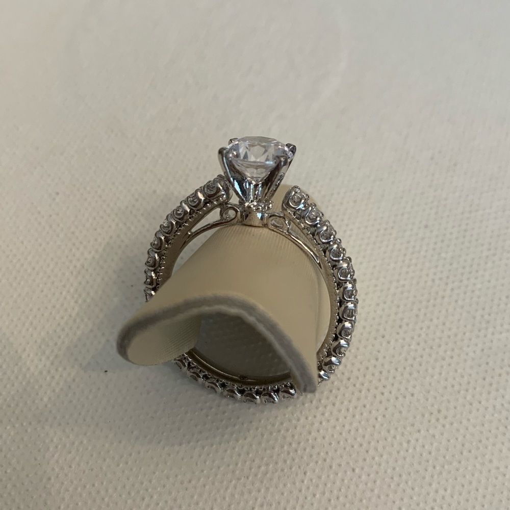 Metal Rings - Picture 5 of 9